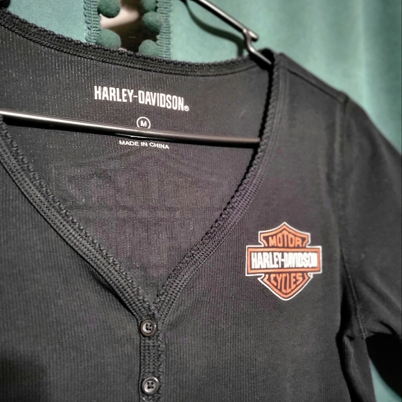 Harley-Davidson Black Women's Baby Tee- Size Medium - Picture 3 of 3